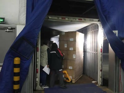 迪卡侬急援武汉 清空库存捐赠3.4万副护目镜，陆家嘴总部彰显企业担当