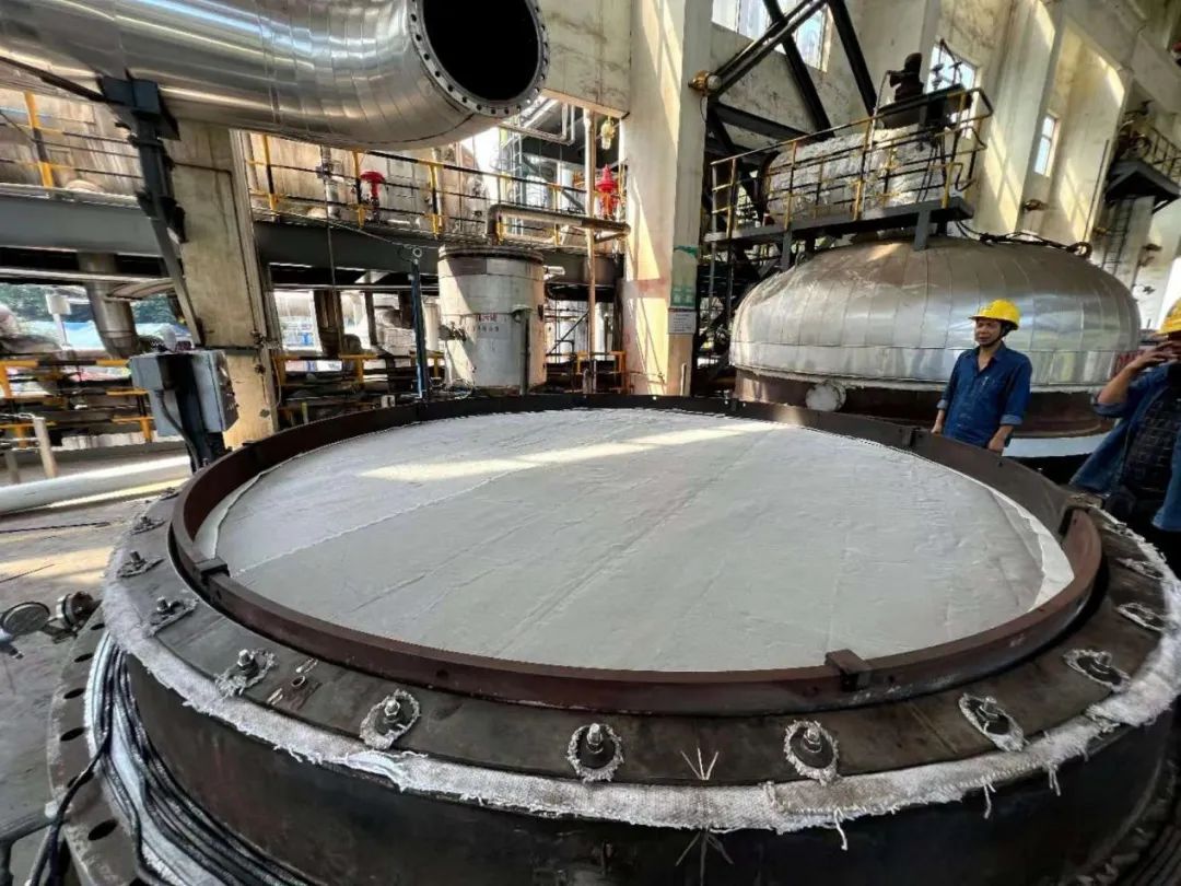 泸天化推进绿色转型 新型氧化亚氮减排催化剂成功应用，环境科技研发显成效